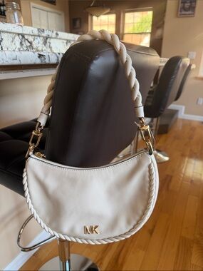 🆕 Michael Kors Cream Leather Braided-Trim